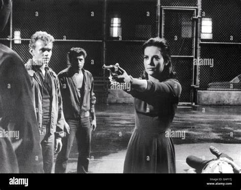 West Side Story Usa 1961 Jerome Robbins Natalie Wood As Maria With Gun