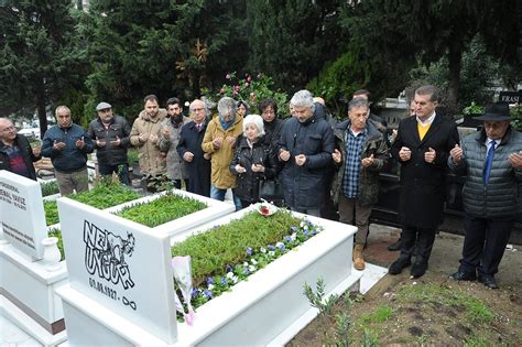Usta tiyatrocu nejat uygur'un kendisi gibi tiyatrocu olan oğlu behzat uygur kimdir? Nejat Uygur vefatının 5'inci yılında anıldı - Kültür-Sanat ...