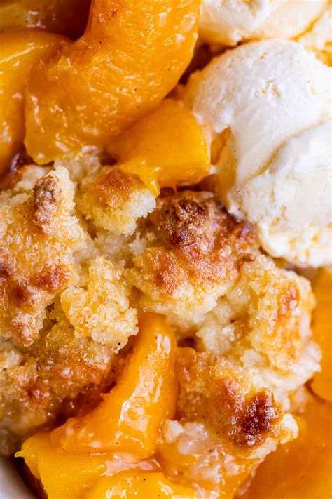 The Best Peach Cobbler Recipe The Food Charlatan