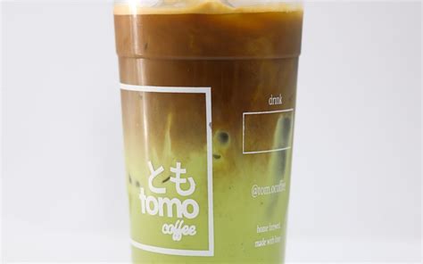 Dirty Matcha Latte Tomo Coffee とも
