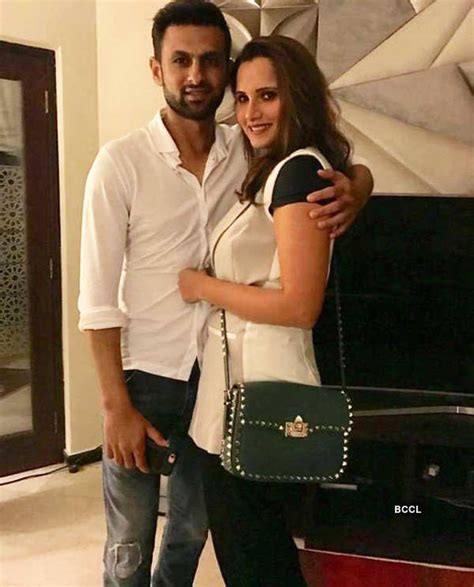 Sania Mirza And Shoaib Malik Give Us Couple Goals With These Lovely Pictures The Etimes