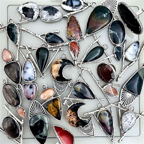 Green Thumb Delights: 10 Plant-tastic Gift Ideas for Plant Lovers