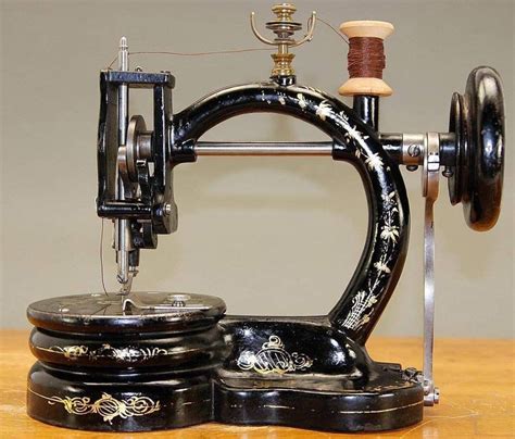 1867 Buckeye Sewing Machine Sewing Machine Antique Sewing Machines