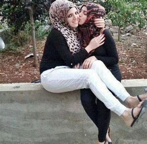 Turk Turbanli Hijab Koylu Salvarli Dolgun Azgin Ayak Memeler Nudedworld