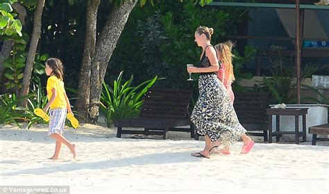 Kate Moss Shows Off Her Curves In Tiny Pink Bikini In The Caribbean