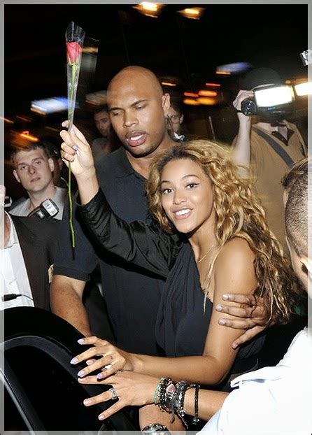 versatile scoop beyonce s new bodyguard amidst cheating rumours