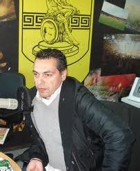 Bάφτισαν τον δεύτερο γιο τους κάτω από την ακρόπολη. ΑΥΤΟΝΟΜΟΙ: Η συμμορία των 17.