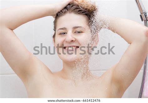 Cheerful Woman Standing Shower Washing Head Foto De Stock Shutterstock