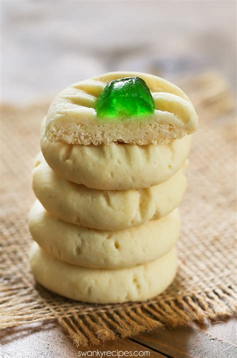 How to make shortbread cookies with cornstarch · in the bowl of your stand mixer (or use a mixing bowl and a hand mixer), mix together flour with . Whipped Shortbread Cookies - Swanky Recipes