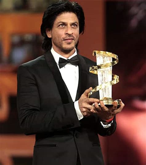 Shah Rukh Khan I Love Awards As Nothing Can Replace The Excitement Of Holding A Trophy