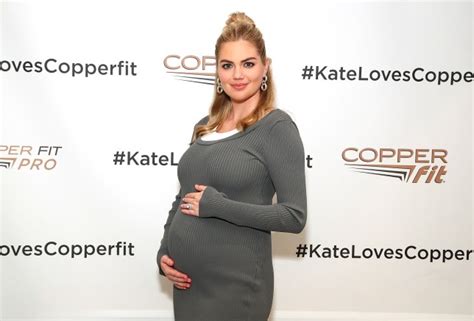 Kate Upton Shares Gorgeous Image Of Newborn Daughter Genevieve Metro News