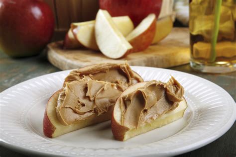Apples are high in fiber (just keep the skin on), low in calories, and rich in flavonoids that may be protective against diabetes. Good Snacks Before Bed for Diabetics (with Pictures) | eHow