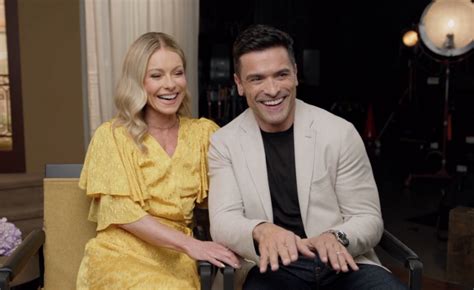 Kelly Ripa And Mark Consuelos To Co Host Live With Kelly And Mark April 17 Abc Columbia