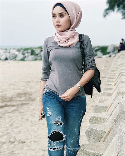 Hijab Jeans Girl Hijab Muslim Girls Beautiful Hijab Girls Wear Hijabi Hijab Fashion Asian