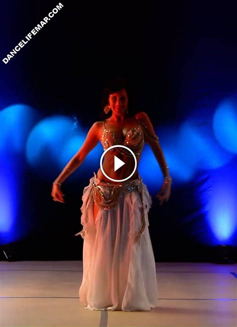 Hypnotizing Belly Dance Performance By Jasirah Dancelifemap Shakira Belly Dance Belly Dance