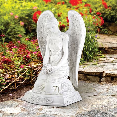 Kneeling Memorial Angel With Flowers Garden Statue 20 High Garden