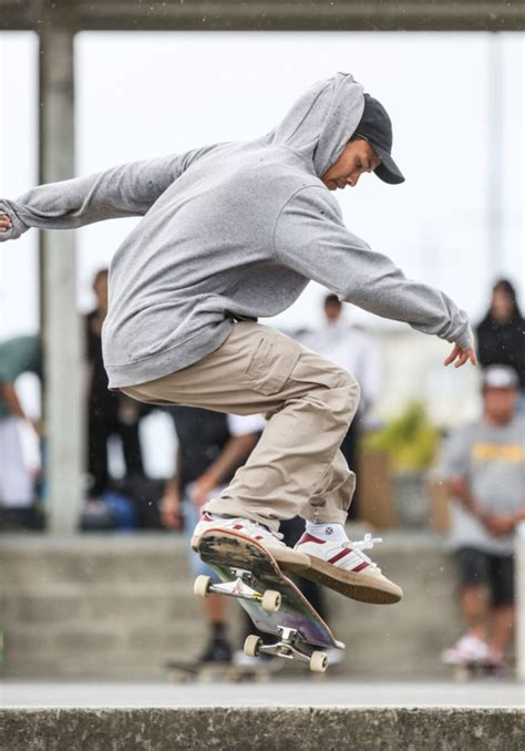 Skaters defy gravity at Barry Curtis Park Skate competition - Times