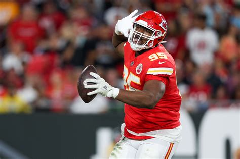 Chris Jones Roughing The Passer Call For Chiefs Was Even Worse Than