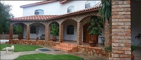 Terraza De Colonial Tradicional Un Diseño Hermoso Para Tu Casa