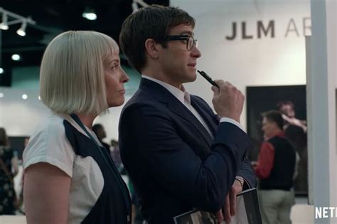 Jake Gyllenhaal Gets Naked In Netflix S Velvet Buzzsaw And It S All People Can Talk About