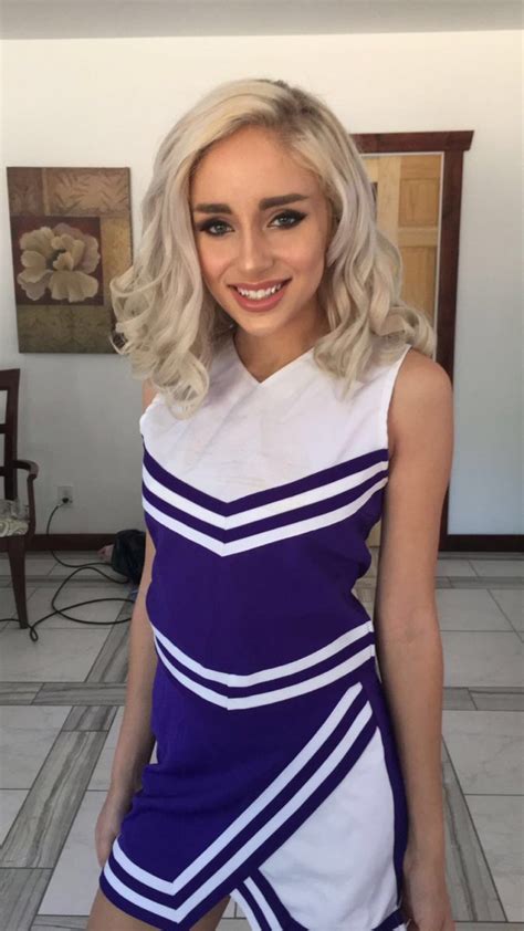 Naomi Woods Fanpage On Twitter Fav Cheerleader 😍💦 Watch Her Xxx