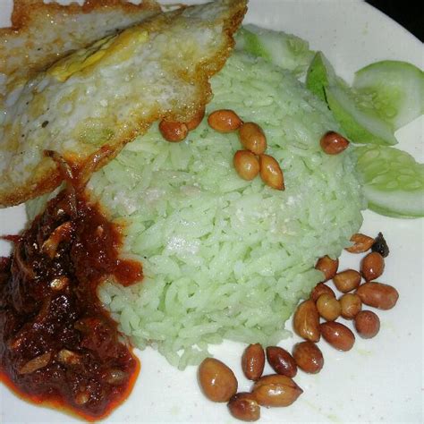 Try this recipe out for yourself and let us know what you think. Download Gambar Nasi Lemak Hijau - Gambar Makanan