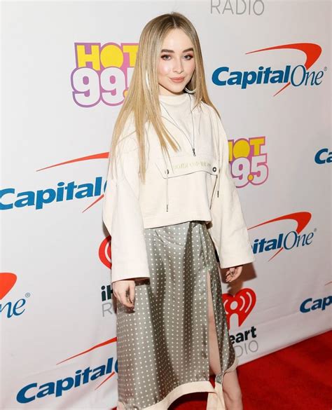 Sabrina Carpenter Style Clothes Outfits And Fashion Page 20 Of 44