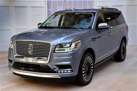 All New Lincoln Navigator Unveiled