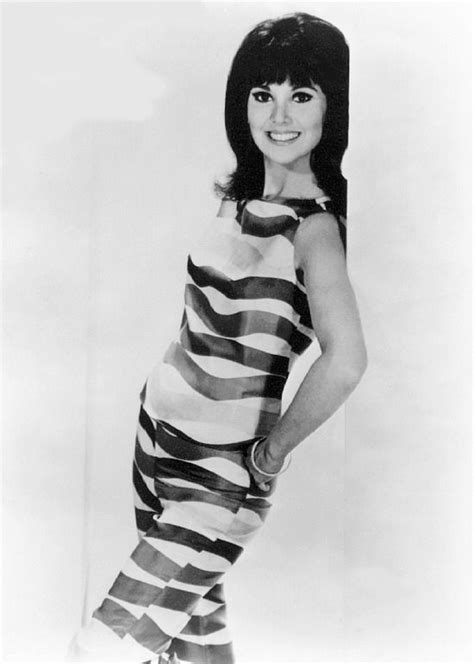marlo thomas in ‘that girl 1960s marlo thomas fashion tips for women that girl tv show