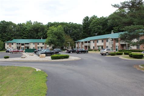 Harrison Woods Apartments – Red Oak Management Co., Inc.