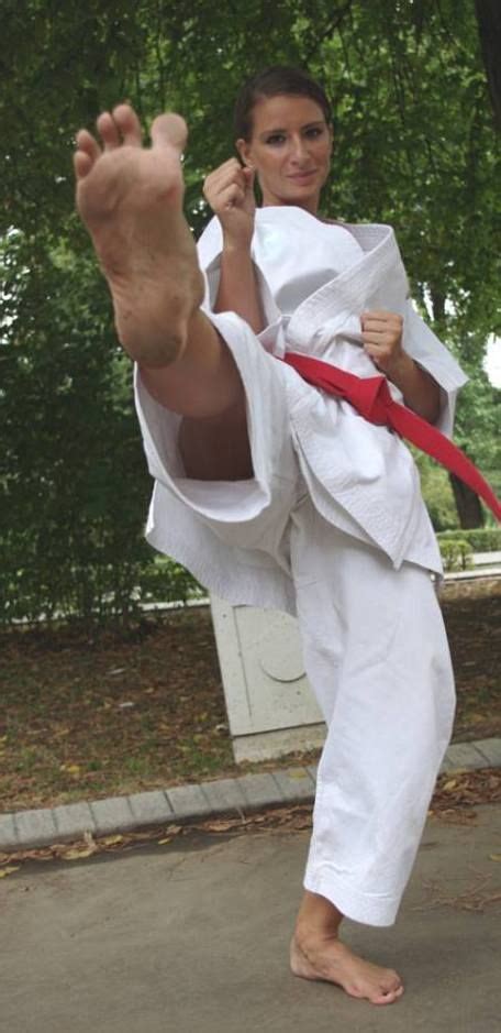 Pin By James Colwell On Karate Martial Arts Girl Martial Arts Women Karate Kick