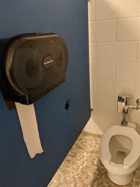 I Discovered What Is Commonly Known As Glory Hole In My College Bathroom Riasip