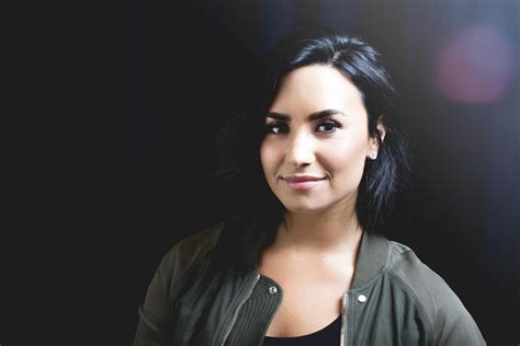 Interview Demi Lovato Talks Body Say Iheart