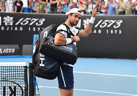 23.45 fatica berrettini, djokovic da campione piazza colpi incredibili aumentando la pressione. Djokovic sempre in vetta, Berrettini all'8° posto