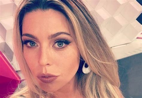 May 08, 2021 · daniela aránguiz aclara a reportera argentina que habló del mago la esposa de jorge valdivia se molestó porque una periodista de espn en argentina mostró admiración por la calidad del volante. El Ciudadano | Daniela Aránguiz optó por un cambio de look ...