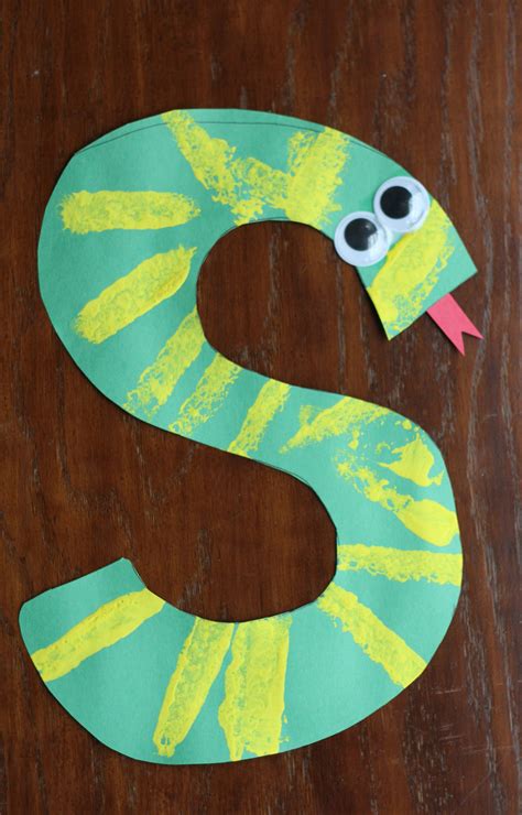 Letter L Art Projects For Preschoolers ~ 85 Best Images About Alphabet Craftthe Letterl On