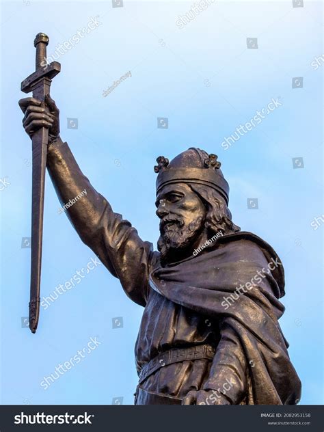 Statue King Alfred Great Historic City Stock Photo 2082953158