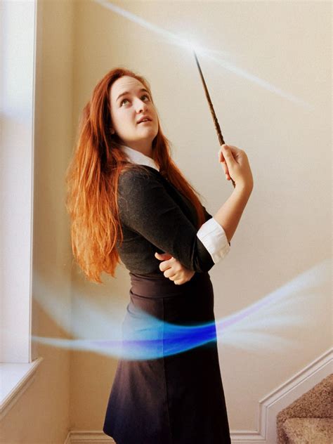 Lily Evans Potter Cosplay By Cospelizay On Instagram In 2020 Lily