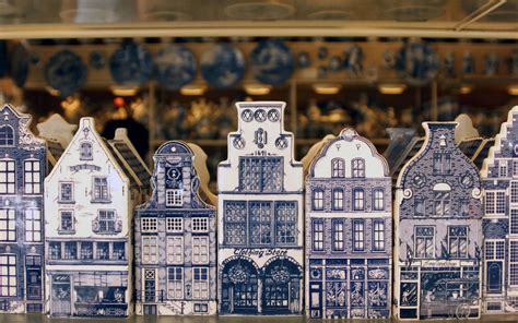 Where To Shop For Souvenirs In Amsterdam Heading To Amsterdam Don T Forget To Pack Room In