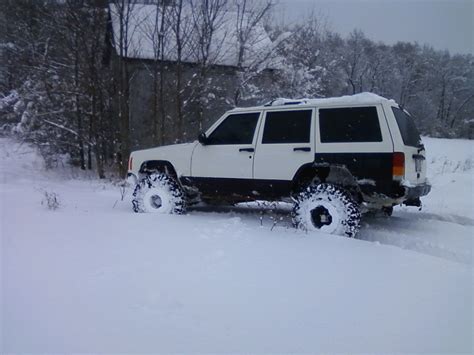 Pics Of Xj In Rare Deep December Nc Snow Jeep Cherokee Forum