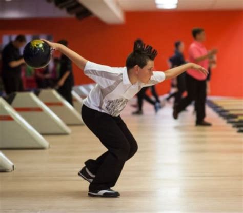 Homeswinger foursomenewlyweds experiment in swinging. 7 Easy Steps on How to Get Good at Bowling - DemotiX