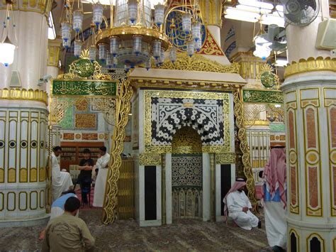 Menjadi Tetamu Allah Umrah Ziarah Makam Nabi Muhammad Di Masjid Nabawi