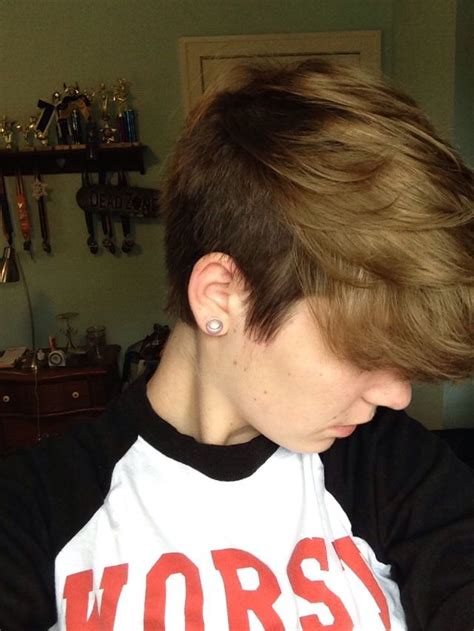 Pin By A Casey On Andhair Tomboy Hairstyles Androgynous Hair Ftm Haircuts