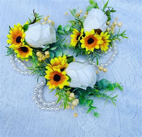 Sunflower Wrist Corsage, Fall wrist corsage, Flower wrist corsage, White roses prom wrist 