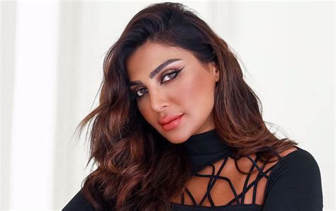 بالفيديو الممثلة الكويتية أمل العوضي تشعل مواصل التواصل