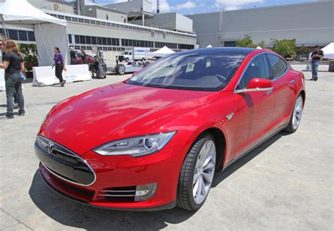 First Drive Tesla Model S