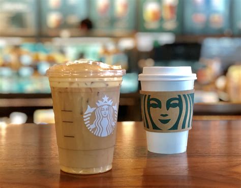 Starbucks corporation, «стáрбакс» — американская компания по продаже кофе и одноимённая сеть кофеен. Starbucks Pumpkin Spice Latte Will Finally Be Released In ...