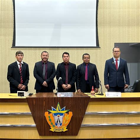 membros da nova mesa diretora tomam posse para o biênio 2023 2024 câmara municipal de camapuã