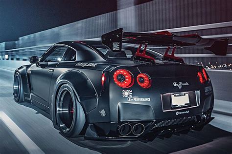 Is This The Most Badass Looking Gt R Youve Ever Seen Carbuzz