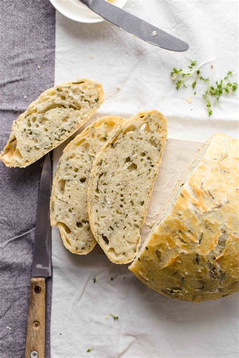 Dutch Oven Bread Recipe No Knead Easy Rosemary Bread
